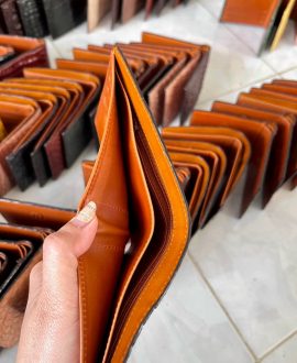 Ví da cá sấu nguyên con màu đen cao cấp - VN63NC